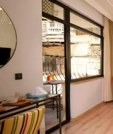 Apartman Unique Flat With Balcony Near Hadrian's Gate Antalya