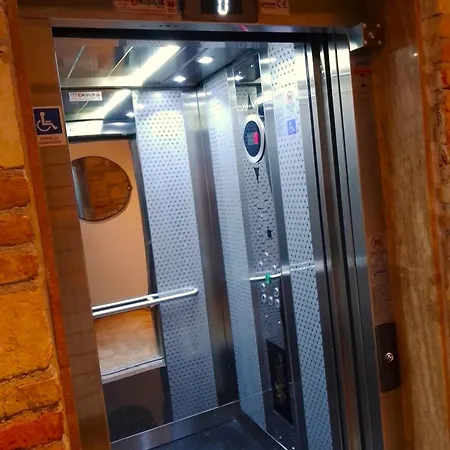 Apartment Unique Flat With Balcony Near Hadrian's Gate Antalya