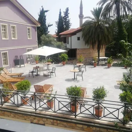 Unique Flat With Balcony Near Hadrian's Gate * Antalya